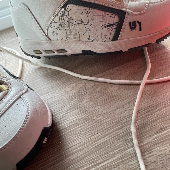 brand new burton snowboard boots - Picture 3 of 4